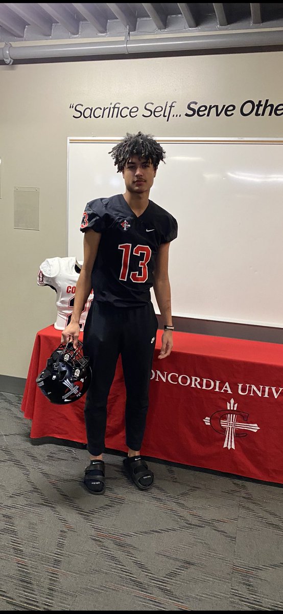 jadon_lawrence's tweet photo. Blessed to receive my second offer from Concordia University, Thank you @CUAA_Football for the opportunity! https://t.co/aYoe5d1xVq