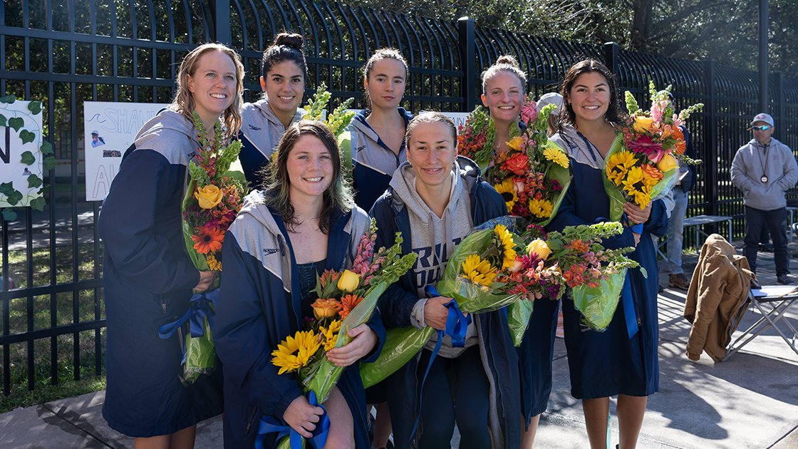 Our Seniors Celebrated Senior Day in style.

📰 » riceowls.co/Swim-Senior-Da…

#GoOwls👐 x #RFND