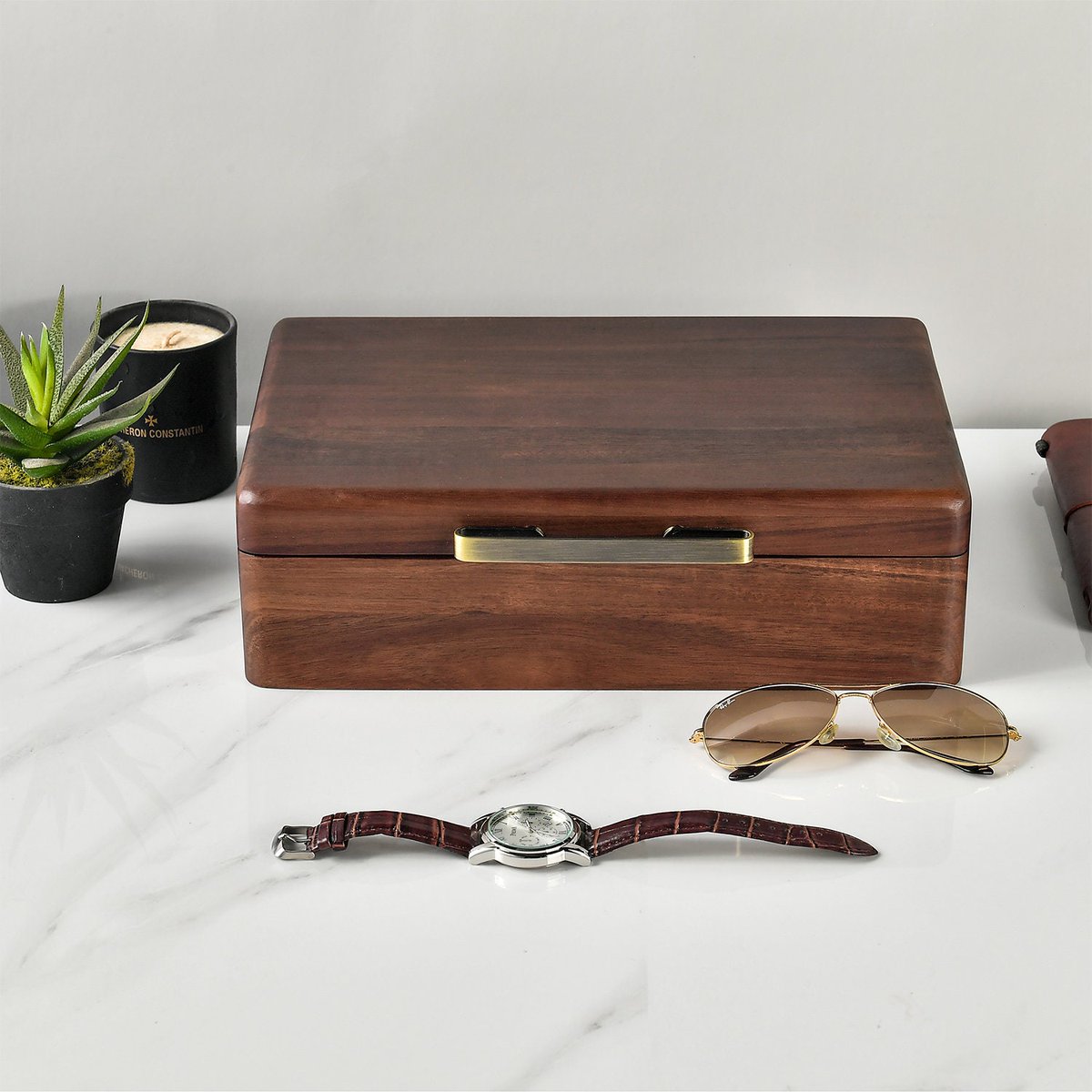 WorldOfShanik's tweet photo. Watch Box For Men, Personalized Watch Storage Box with 5 Slots, Best Wood Organizer for Personal Stuff Like Airpods, small accessories https://t.co/T8FWg7Roux
 #woodbox #watchbox https://t.co/dIAAlNFbBl