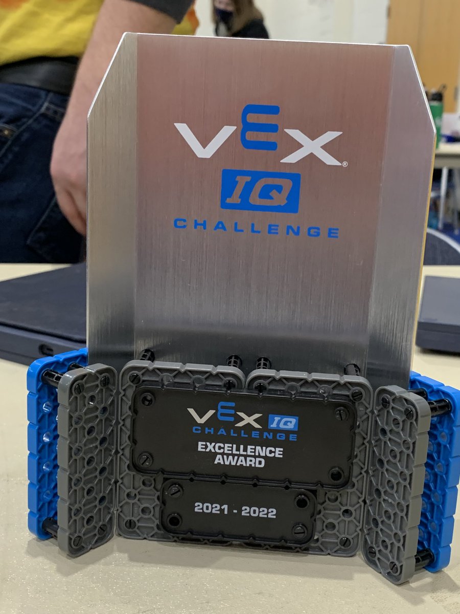 Congratulations Maxwell Cougarbots! We are so proud of these kids and their hard work. Excellence Award winners! ⁦<a href="/miscougarbots/">miscougarbots</a>⁩ ⁦<a href="/MISPrincipal/">Maxwell Intermediate School Principal</a>⁩