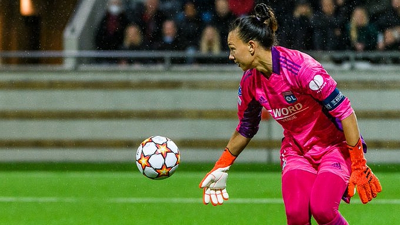 Christiane Endler dijo presente en ajustado triunfo del Lyon sobre el Montpellier dlvr.it/SHdCR5