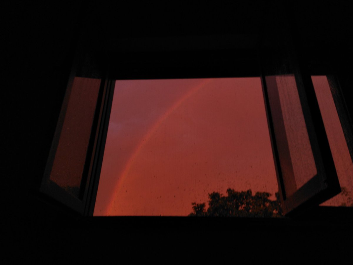 va una más del #arcoiris de hoy al atardecer