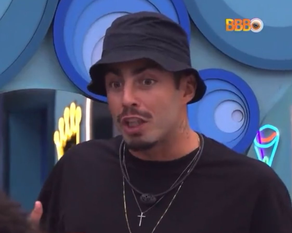 poptime's tweet photo. No quarto do Líder, Pedro Scooby rasgou elogios à Juliette:

"A única coisa que eu vi de BBB na minha vida foi um vídeo 'melhores momentos da Juliette' e a parada... e você entende o porquê que ela ganhou. A mulher era ser humano. Ponto. A mulher era espontânea." #BBB22 https://t.co/ea0Wlfj4ck