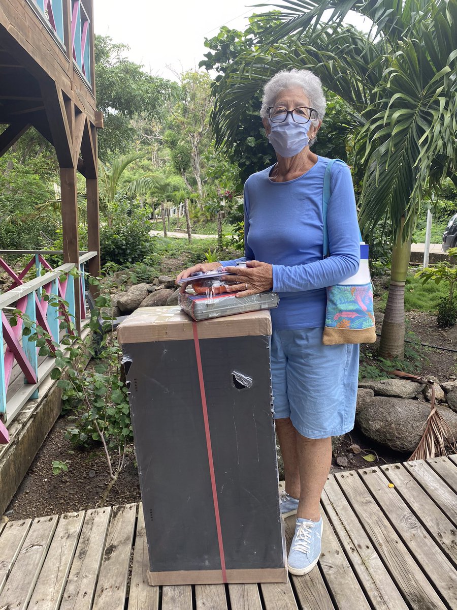 oneinversocial's tweet photo. 🧵¡Las grandes causas nos mueven!

Tras el paso del huracán Iota por la isla Providencia, junto a @antioqpresente , nos pusimos en acción para reconstruir 8 posadas de Providencia y aportar a la dotación de 27 proyectos productivos.

Así vamos a la fecha…👀 https://t.co/PG6s9Ons0y