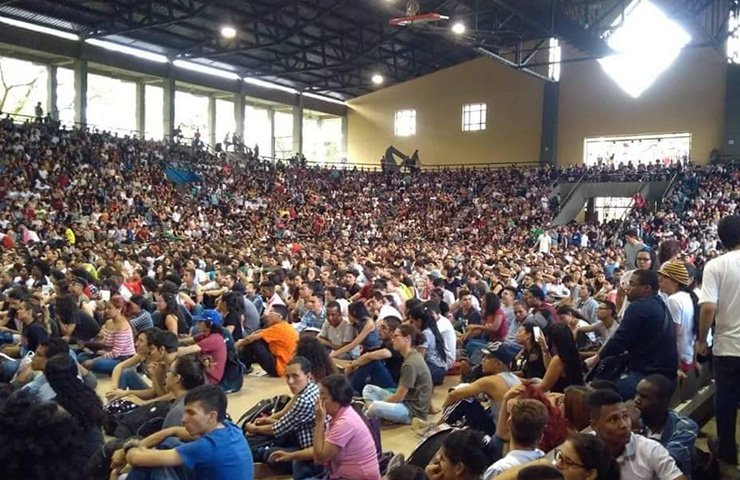 newballsegura's tweet photo. A partir del acuerdo que firmamos como @UNEESCol en el 2018, he venido pensando ¿Qué va a suceder con la financiación de la educación superior pública una vez acabe el Gbno de @IvanDuque?

Esto debe ser parte de la agenda pública y política del país, de forma inmediata. https://t.co/oRIP1jyIgg