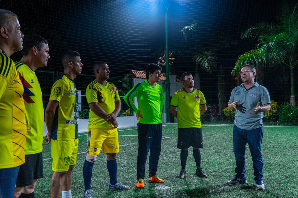 JorgeOvidioCruz's tweet photo. Estuvimos acompañando el torneo relámpago que se desarrolló el día de ayer en #Villavicencio. Creamos un espacio para compartir en familia y promover el deporte en nuestra ciudad. #PorUnMetaSaludable #VoteCambioRadical
#CambioRadical
#Votecamara https://t.co/lrU8JKK8ZC
