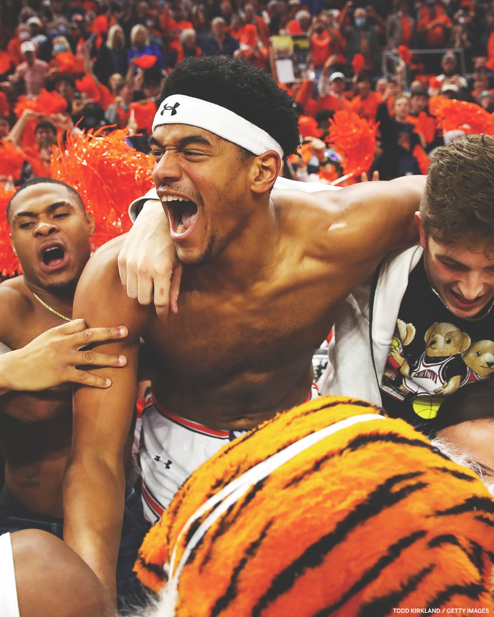 SECNetwork's tweet photo. 🐯 7-0 in SEC play 
🐯 15-straight wins

Will @AuburnMBB clinch the No. 1 spot? 👀 https://t.co/eIZSsdd4sD