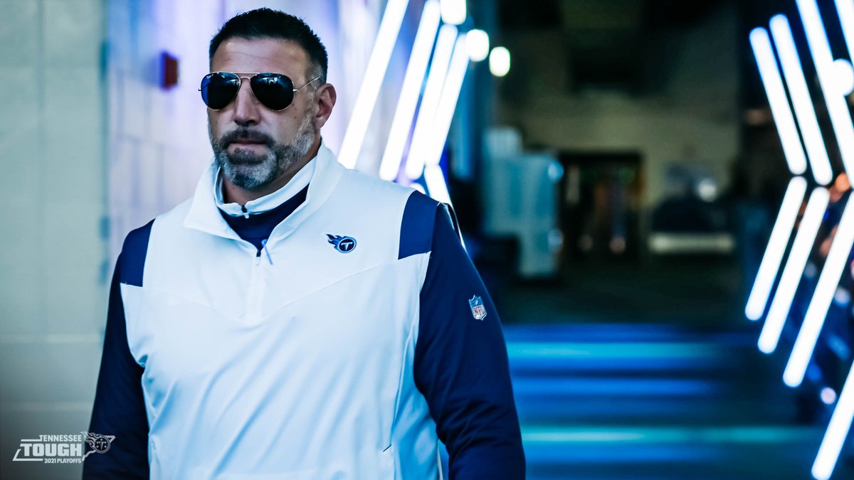 Titans's tweet photo. 😎 #CINvsTEN https://t.co/AFkdEV2hBA