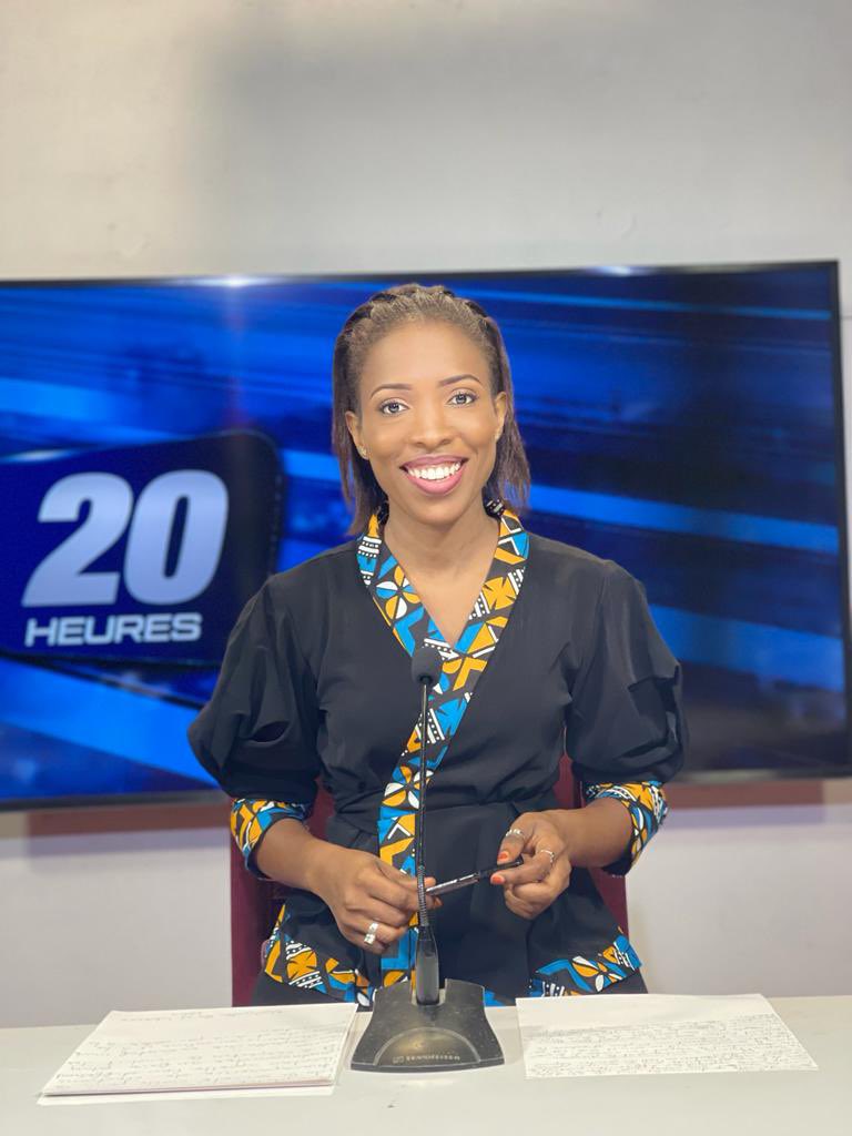 2stvsenegal's tweet photo. ✨C’ÉTAIT VOTRE GRANDE ÉDITION EN FRANÇAIS LE #JOURNAL20H AVEC NDEYE #ARAMETOURE ‼️ https://t.co/nk3RudyttH