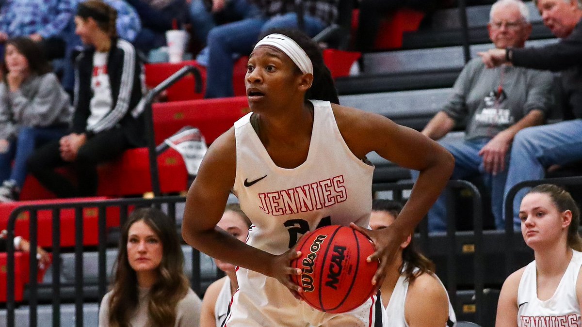 UCMWBB's tweet photo. FINAL | Jennies 60, Hillcats 43

The winning streak reaches 5⃣ games with our dub at Rogers State today!

- Brooke Littrell: 19 pts., 13 reb. (11th dbl-dbl)
- Nija Collier: 17 pts., 10 reb. (12th dbl-dbl)
- Charley Bovaird: 13 pts., 4 threes
- Olivia Nelson: 7 assists

#teamUCM https://t.co/J7joRcfhEy