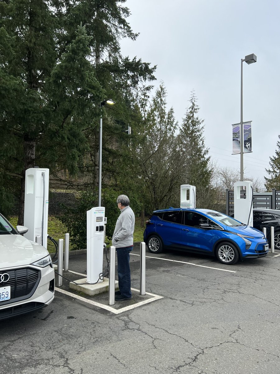 thechungsta's tweet photo. @ElectrifyAm it’s been well over a month. You’ve asked me to DM you. Still no ETA. #ev #fail https://t.co/JjjpgoyAK0