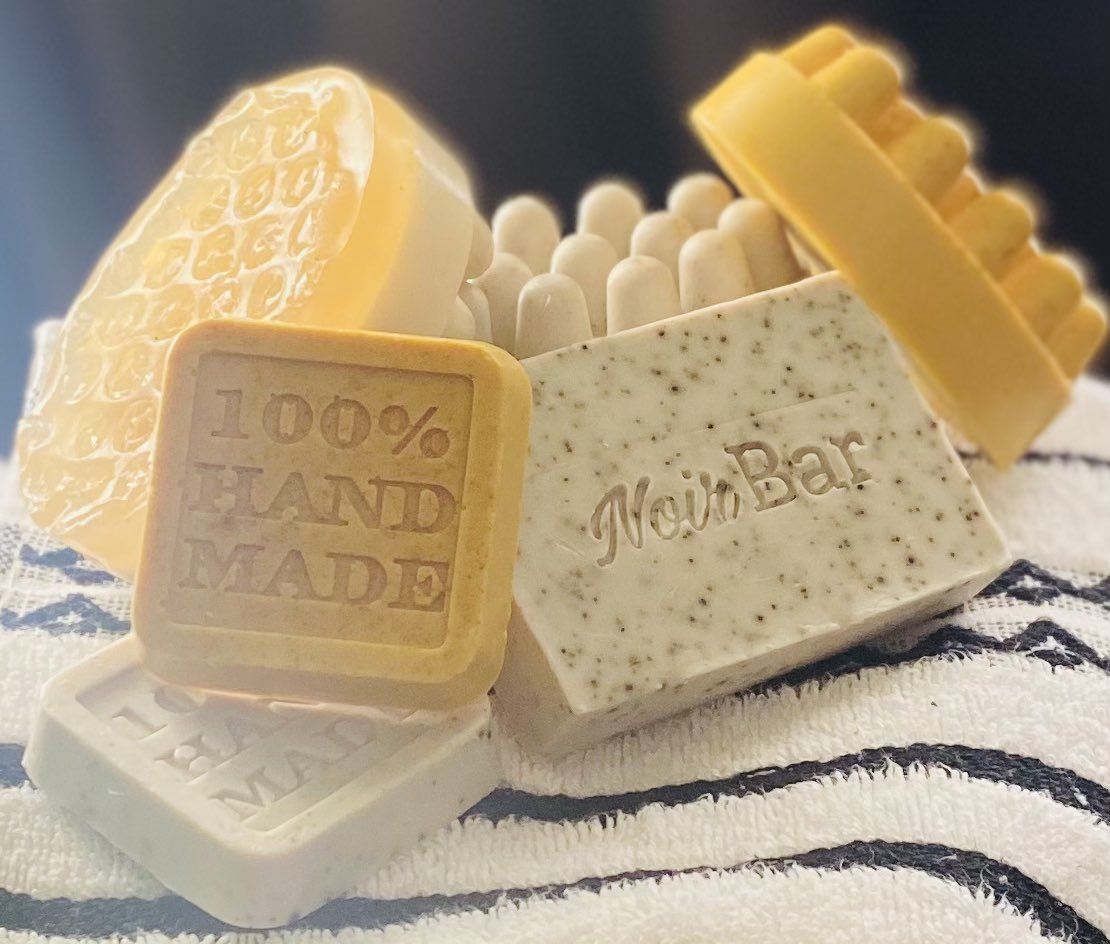 SeanStylez94's tweet photo. ALL NATURAL 🧼s NO CHEMICALS, SHOP TODAY AT https://t.co/qWmX0Xi67w (@NoirFlamesCC) #BlackOwnedBusiness #YoungBlackEntrepreneurs #SUPPORT 🙏🏿💯💪🏿 https://t.co/OzFMftBm8h