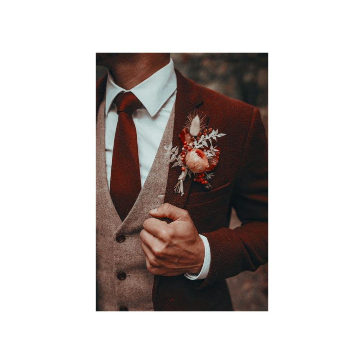 ㅤ

ㅤㅤㅤㅤㅤㅤㅤ𝐇𝐄𝐑𝐄 𝐂𝐎𝐌𝐄𝐒ㅤ
ㅤㅤㅤ𝐓𝐇𝐄 𝐆𝐑𝐎𝐎𝐌 𝐎𝐅 𝕸𝐀𝐆𝐍𝐄𝐓𝐈𝐒𝐌
ㅤ
ㅤ