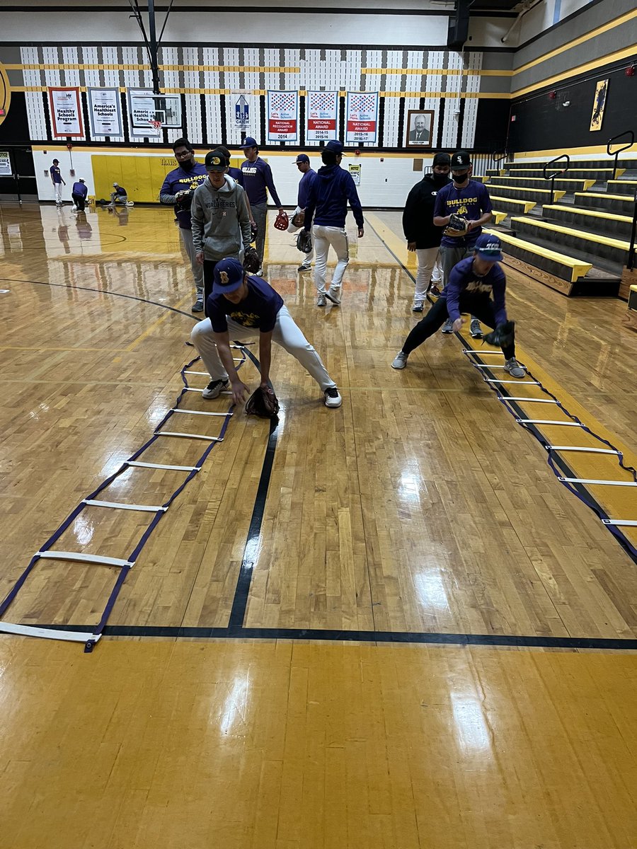 MJSegovia3's tweet photo. On behalf of @mchibsball we’d like to give a huge shoutout to @TerriersTravis and @RickRomeros for allowing us to use their athletic facilities. Boys got a great workout on a cold morning. Really appreciate it! Go Dawgs!!! @BaseballMchi  #RGVbaseball2022 https://t.co/5wWty9dioj