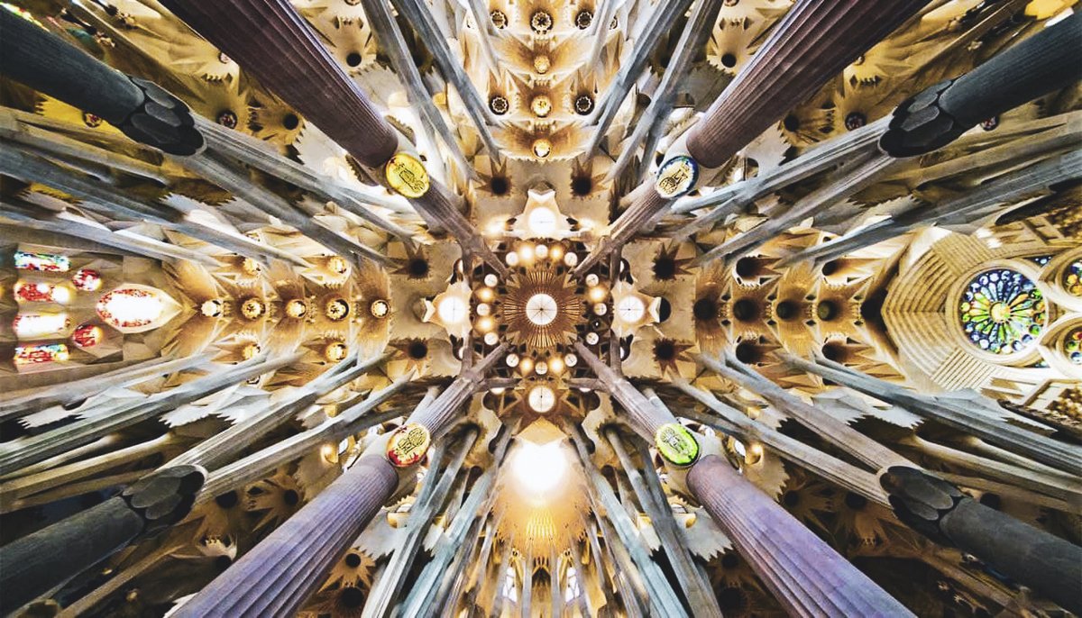 amaracowa's tweet photo. @travalacom @NEARProtocol Barceloooona 🇪🇸 - is my dream #NEARcation with @travalacom !
As Freddie sang: #Barcelona - such a beautiful horizon , Barcelona🌇 - like a jewel in the sun🌞... 
I'm counting down the days until I can see #Gaudi's masterpieces! https://t.co/8oCzOEB1pA