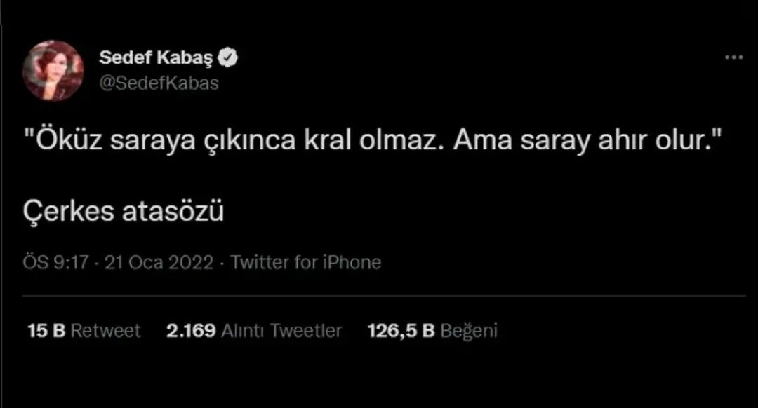 sevda1938TC's tweet photo. @avn_albayrak @sevincozarslan Şimdi savcılık bu atasözünden dolayı kadını kime hakaret ediyor diye tutukladı🤔şimdi savcılık kendi eliyle sayın reisimize ne demeye çalışıyor🤔öküz=reis tescillendimi yani.#SUSMUYORUZ #tutuklandı #vatanhainirte https://t.co/gWKlxIH76M