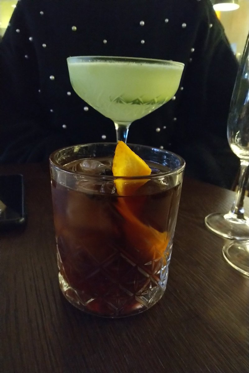 In #Ireland tonight's #drinks are all called after 8's ...#cocktails #drinks #irish #covidrestrictions <a href="/AdiCuceu/">Adrian Cuceu</a>
