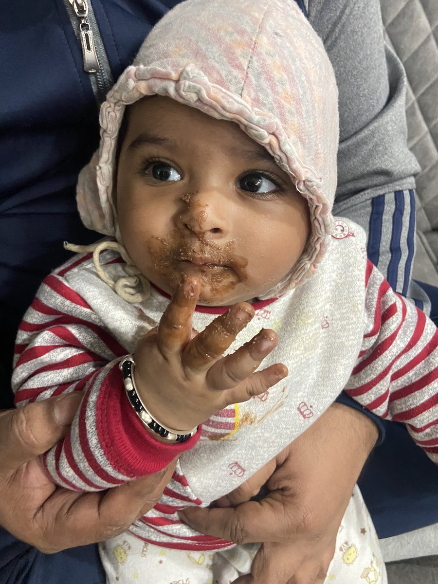 rshahsays's tweet photo. Kuch mitha ho jaye #DairyMilk #Silk #Choclate #FirstChoclateAttack #NoOneCanStopMe #Daivik https://t.co/hst4czHwUn