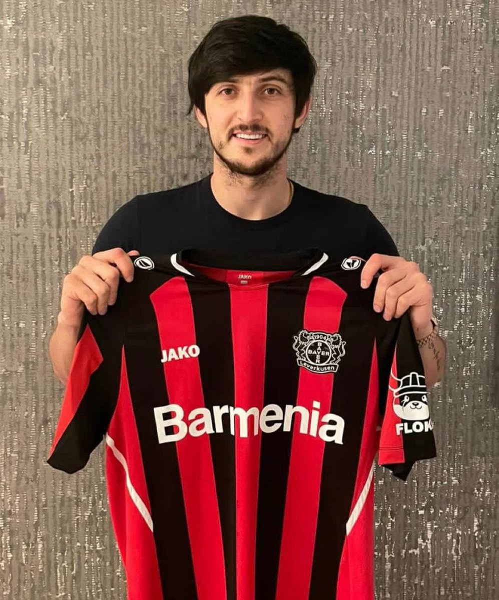 Нападающий <a href="/zenit_spb/">ФК «Зенит»</a> Сердар Азмун летом перейдет в <a href="/bayer04fussball/">Bayer 04 Leverkusen</a>. А вот как играл иранец в Петербурге🔥🔥🔥

✅ 104 матча
⚽ 62 гола
🏆🏆🏆 Чемпион России
🏆 Обладатель Кубка России
🏆🏆 Обладатель Суперкубка России

Профиль игрока: flashscore.ru.com/player/azmoun-…