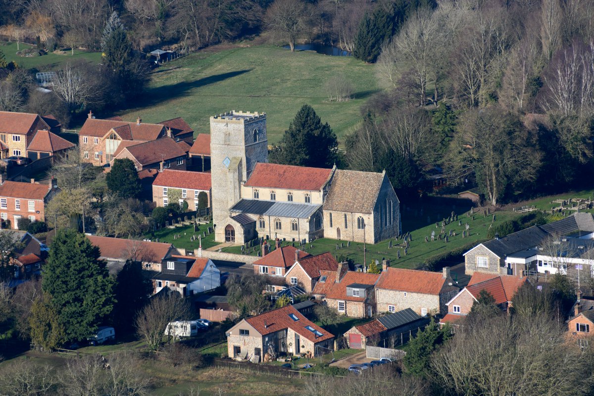 johnfielding001's tweet photo. Gooderstone aerial image - St George's Church #Gooderstone #Norfolk #aerial #image #Church #aerialphotography https://t.co/Sby9zPIYMp