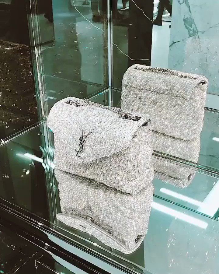 SelectOutfit's tweet photo. crystal ysl bag https://t.co/d5nNu3YUMr