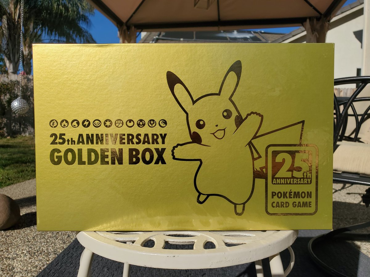 deemocollects's tweet photo. 🌟GOLDEN BOX GIVEAWAY🌟

✅ FOLLOW @DJdeemO_ 
✅ LIKE / RETWEET
✅ TAG 2 HOMIES

Make sure to do everything above to win! Winner announced Friday Jan 28th on my twitch stream!

This product is 🔥 and I am excited to get this in the hands of someone! #pokemon #giveaway https://t.co/RUxAA0PUp2
