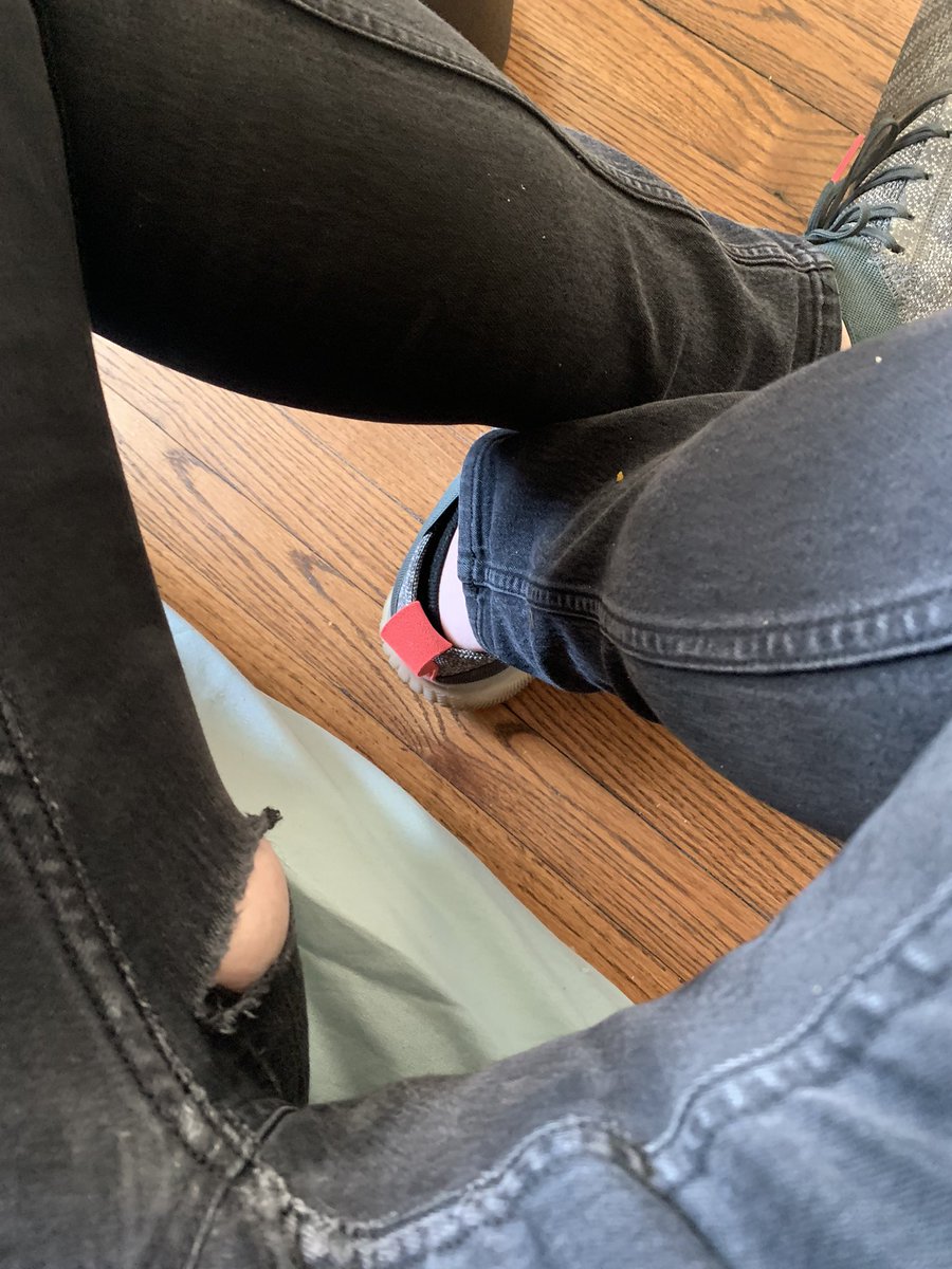 gldblmx's tweet photo. On my hot girl shit 😛 https://t.co/7ti5XiBfwY