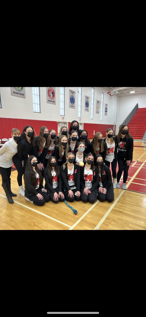 GoMHS_Athletics's tweet photo. Mundelein your Dance team is heading back to #IHSA State next weekend. Mustang Nation is proud #mhs @Mundeleindance @MundeleinCheer @MHS_Principal @MundySalt @redrage_2021 @MundFootball https://t.co/YTGjmtcMhB