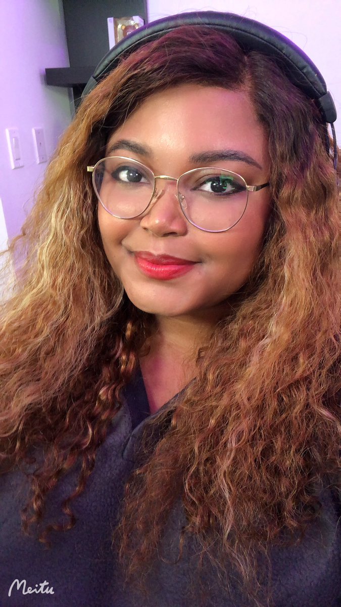 JadeValkyrie's tweet photo. live now π΄
Comfy asf for todayβs sponsored stream. We are watching Invincible for #FanimationWeek thanks to @fanologypv π #ad https://t.co/6uiEBzDlYA