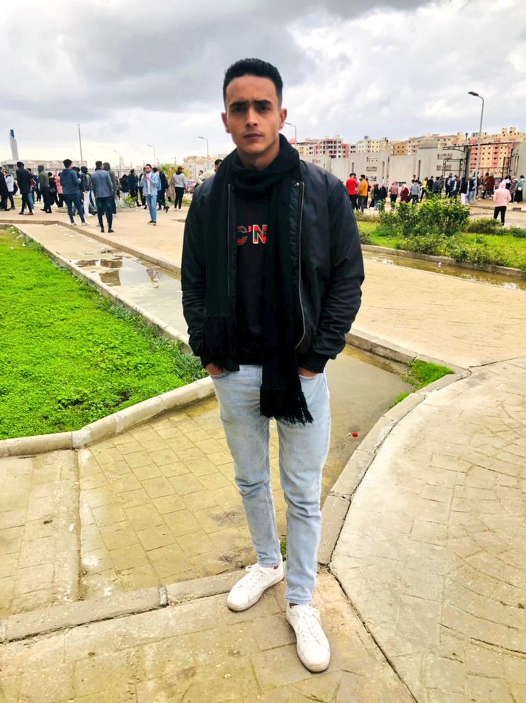 waleednassr__'s tweet photo. #NewProfilePic 🚬 https://t.co/B5JaSc1nFI