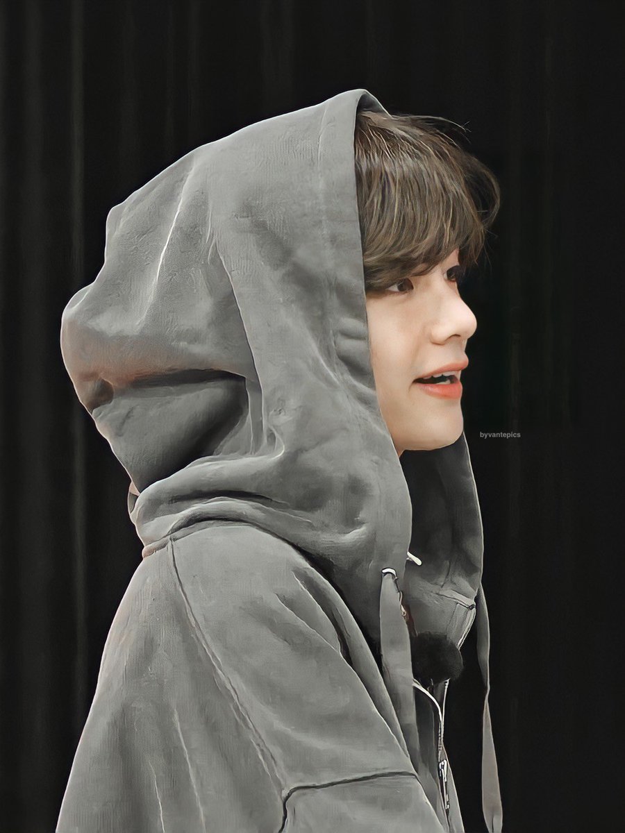 he looks so soft and comfortable. ♡