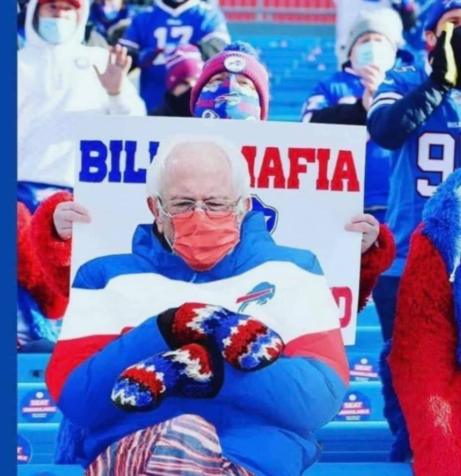RT @NiagaraAction: Waiting for Bills kickoff like . . . #BillsMafia https://t.co/OgUlrQxu7F