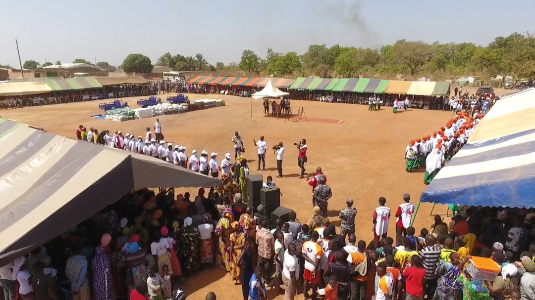 Charles_Kon2's tweet photo. Le Min @Bruno_N_Kone est désormais l'Ambassadeur de l'autonomisation des femmes ds la région de la #Bagoué. C'est ce qui ressort de la célébration de la journée de la femme rurale,à Boundiali,organisée par la #FEGAF,une structure qui œuvre en faveur de la réduction de la pauvreté https://t.co/53lmxB7uFw
