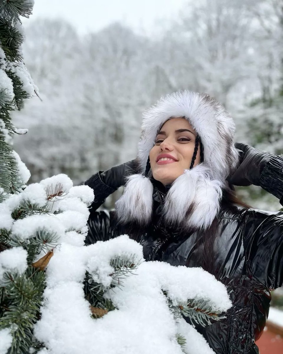 Fevcen_Ozcivit's tweet photo. Fahriye Evcen'den yeni paylaşımlar ❄🌨🤩😍❤ #fahriyeevcen #fahriyeevcenözçivit #AlparslanBüyükSelçuklu #akçahatun #alparslan @evcenf https://t.co/v1tU7SoUgV