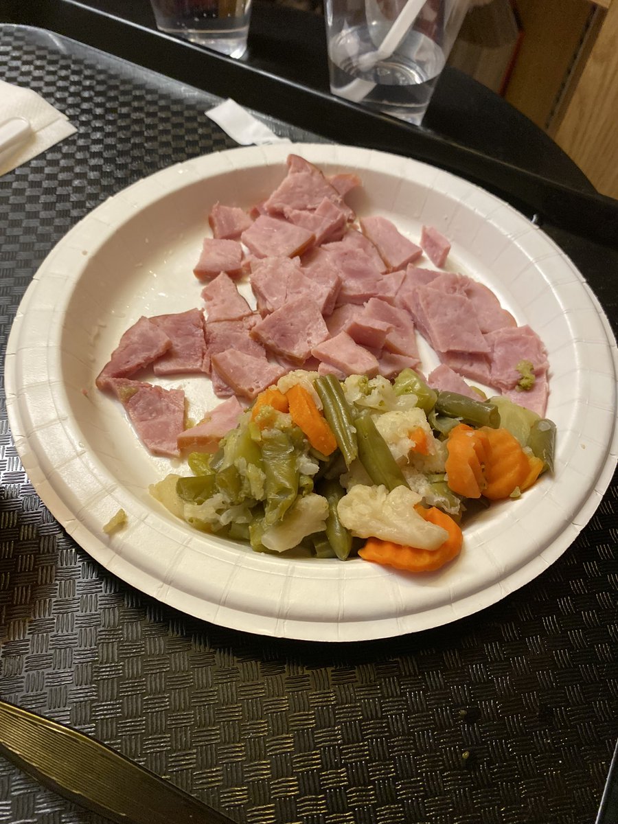 samanthalburke's tweet photo. This is #ForProfitCare. Ice cold meal. Over cooked vegetables. This is what millions of dollars in profits looks like. Absolutely sickening. I wouldn’t feed this to my dog! #Revera #LTC. @ONlongtermcare @Docs4LTCJustice @PaulCalandra @RodPhillips01 @fordnation #onpoli https://t.co/a0RHhoFYvg