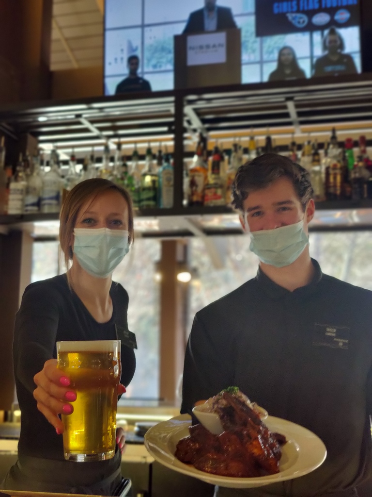 St. Louis Style Smoked Ribs, Spicy Smoked Wings, Heirloom Potato Salad &amp; a Draft BEER, Only $20 

This Sat &amp; Sun in the lounge. 

TOUCHDOWN CURRENTS! 
🏈🍻🏈🍻