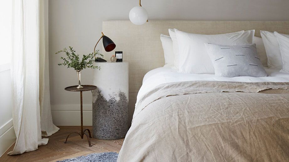 RealSharpRealty's tweet image. Are you a fan of the farmhouse #homestyle? Here's how you can apply it to your #bedroom.  cpix.me/a/137509462