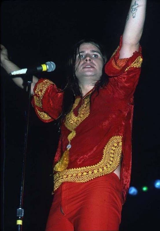 Metalmike3's tweet photo. Ozzy Osbourne https://t.co/MMZL4PqCeW