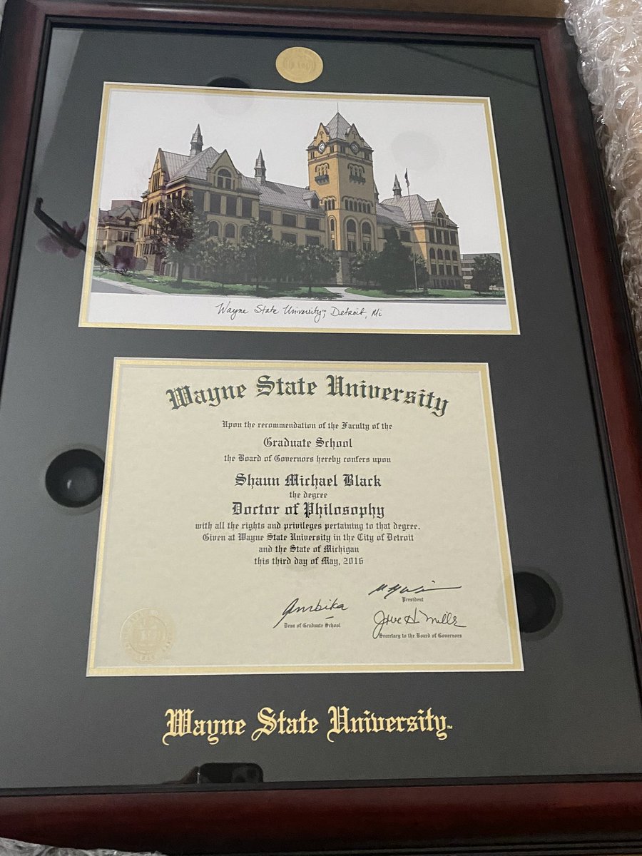 I’d like to thank all of the principals in <a href="/Detroitk12/">DPSCommunityDistrict</a>’s Cohort #1 for the thoughtful and very generous Christmas gift.  This addition to my home office has been six years in the making, but the Wayne State diploma frame for my doctorate degree finally arrived.