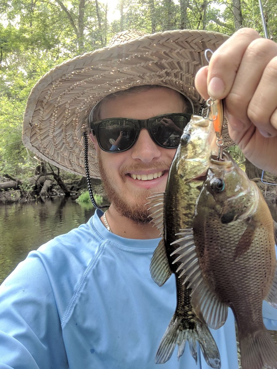 Shuckk_'s tweet photo. @MajorLeagueFish @altonjonesjr How about two different species?? https://t.co/VOarYldfyv