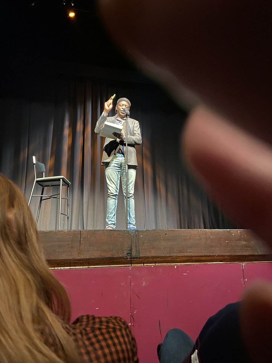 vixs1234's tweet photo. Fantastic evening of laughter with @stephenkamos in Winchester. https://t.co/39XlpvQ7N6