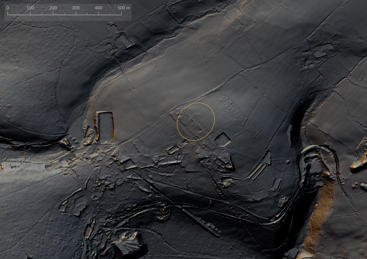 Hmm, curious. ~0.3Ha enclosure showing up in the #LiDAR: Located on the edge of extensive 19thC & 20thC #mine workings, (so as likely to be related as not), [but] I'm not seeing it listed anywhere 🤔 #fieldboundaries just NE of the site are ~medieval. #TamarValley