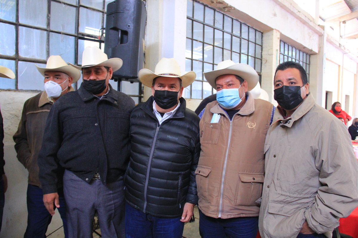 edgarmelhem's tweet photo. Hoy sostuvimos encuentro con la estructura de @CncTamaulipas que encabeza #RaúlGarcíaVallejo y nuestro precandidato de la Alianza @VaPorTamMx @ConTruco 
Recuperar los apoyos para el campo es uno de los principales objetivos de la alianza!
#VamosJuntos 
#VaXTamaulipas https://t.co/No7C1NsvIZ