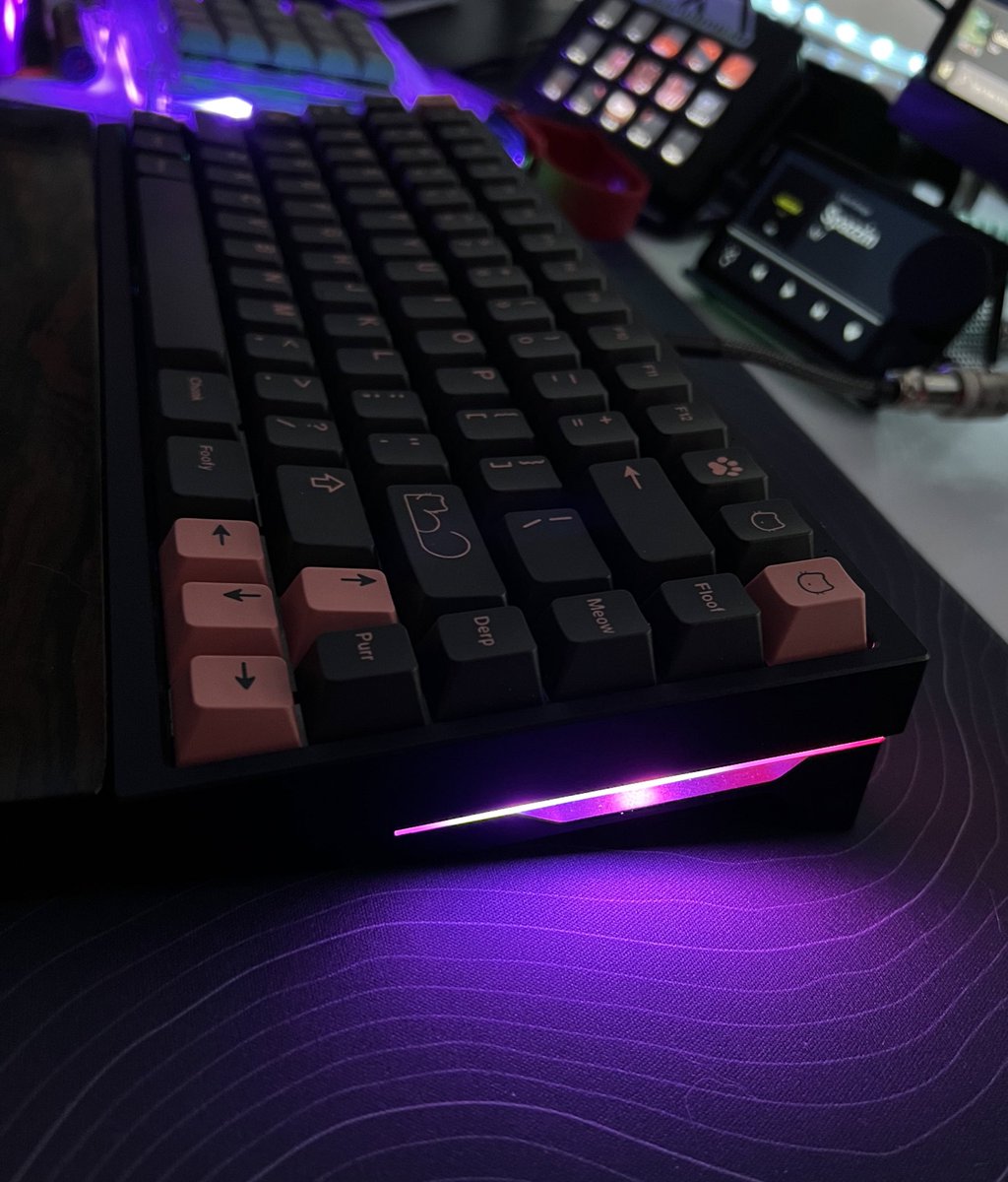 gmk pono on my duck octagon v3 😎