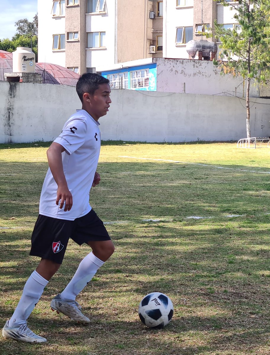 futsat's tweet photo. #Semillero #Futsat
#LMFB
🦊 vs 🦁 Leones Negros https://t.co/x9GvOwymBN