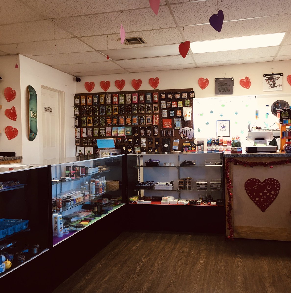 puffpuffpasspo's tweet photo. Come say hi &amp; get some medicinal goodies! ❤️🍃💕

#puffpuffpass #poteauok #medicinal https://t.co/fPVFaMqZZb