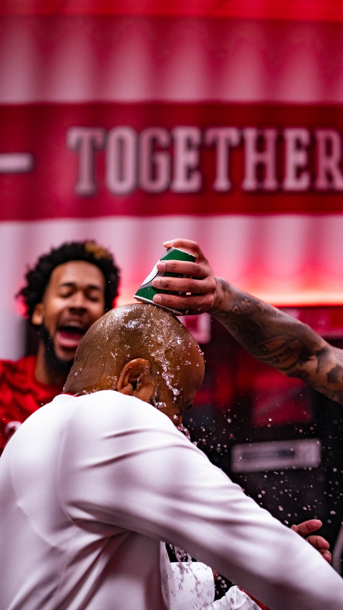 𝙒𝙃𝘼𝙏 𝘼 𝙂𝘼𝙈𝙀 🤩

#RiseUpRedHawks