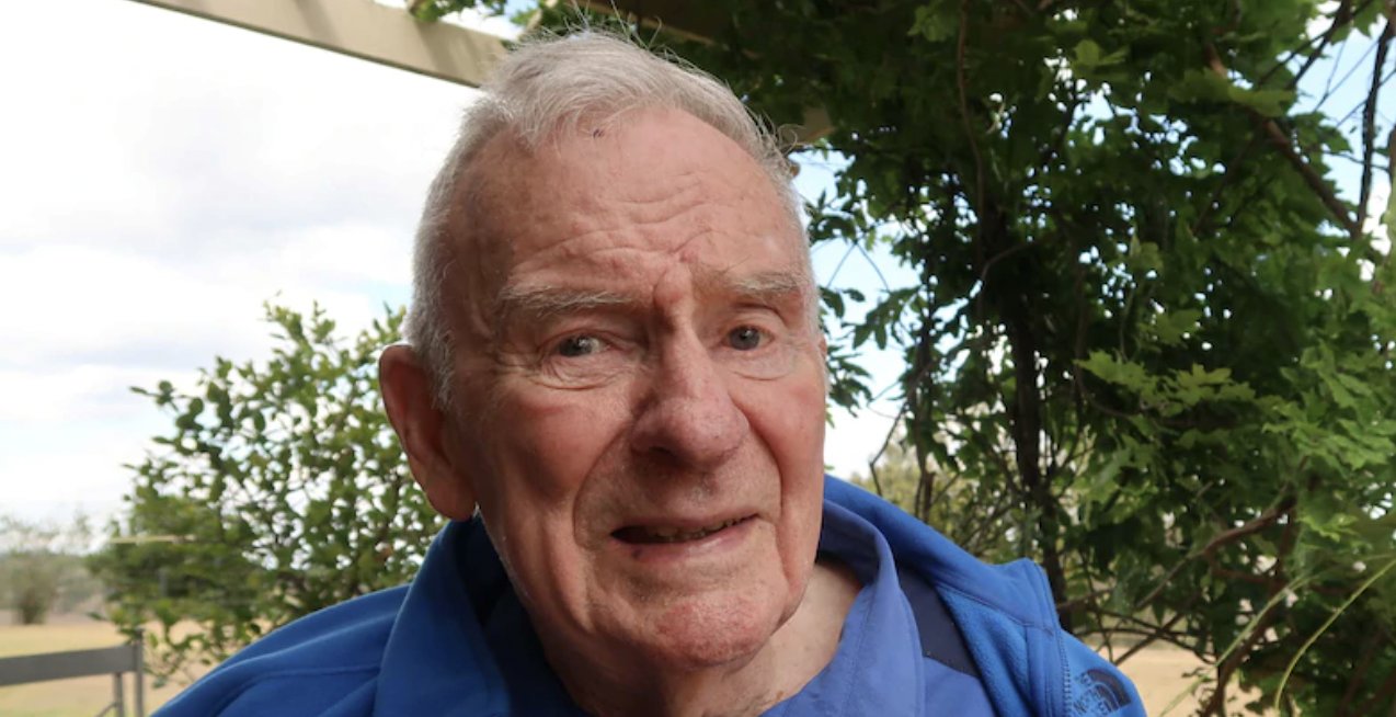 HAPPY 89th BIRTHDAY: Bill Hayden, Australian politician, 21st GG Australia (b. 1933)  