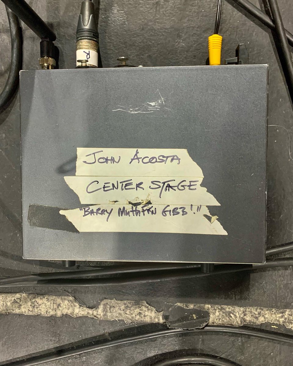 crazyhooks's tweet photo. Alright now @agourahills tonight @ 8pm check out the flavors of 1967-1977 at our backstage rooms 😎🎸💜🔥#beegeesgoldtribute #performv #gretsch #streamliner #ge250mooer
#300IEMs https://t.co/grDr0pstKt