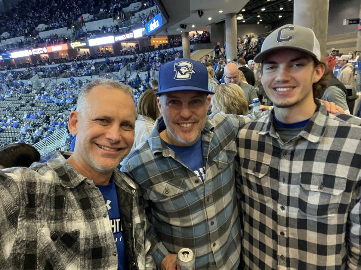 tweetbj's tweet photo. Flannel for Jays! #gojays https://t.co/xnXmzO46FL